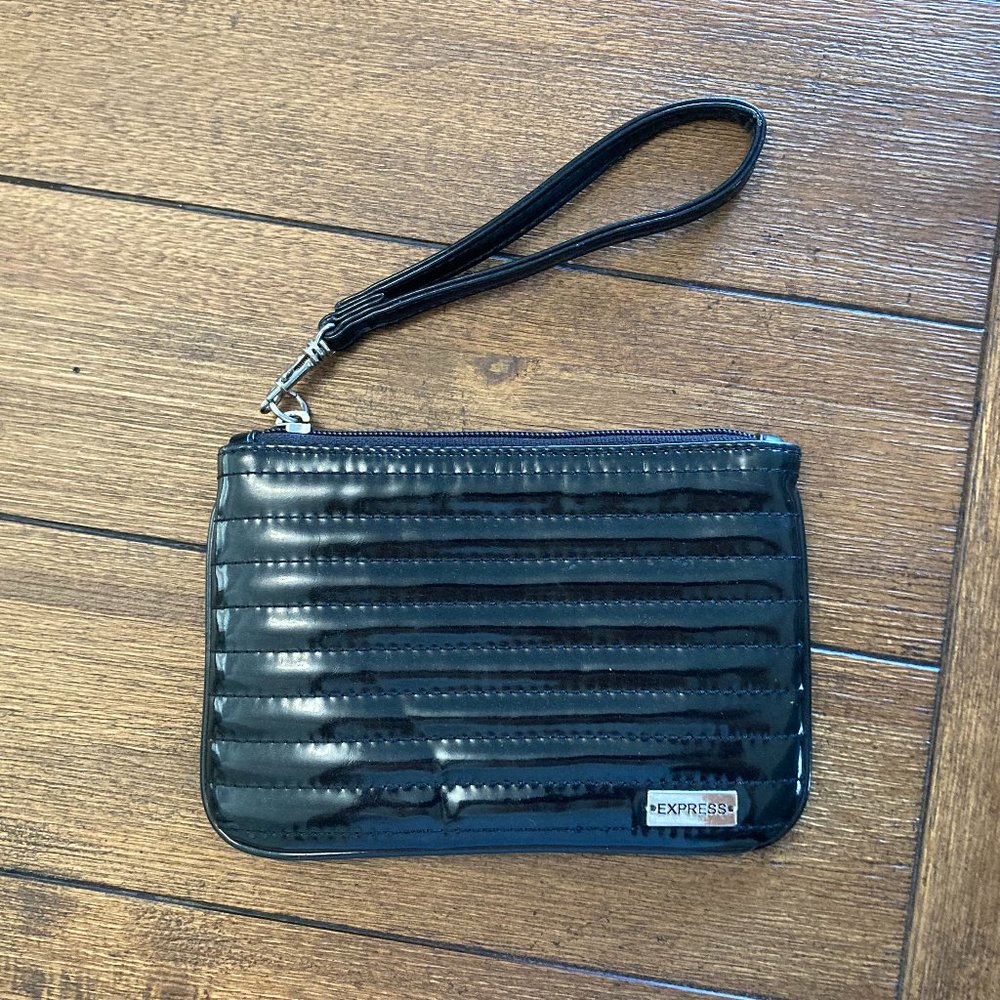 Express wristlet